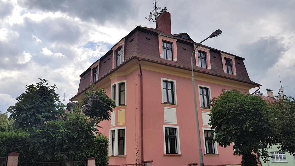 Villa Serena Karlovy Vary Luaran gambar