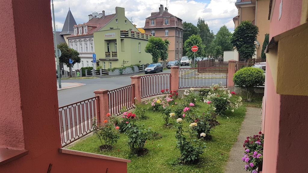 Villa Serena Karlovy Vary Luaran gambar