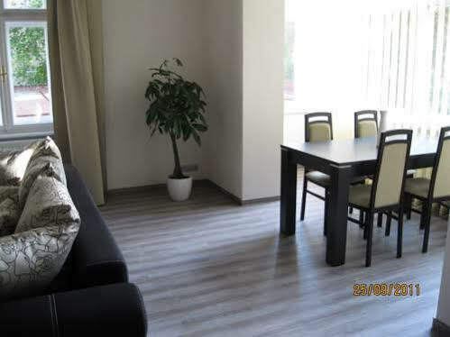 Villa Serena Karlovy Vary Luaran gambar